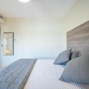 https://hotel-montmar.catalonia-hotels.com
