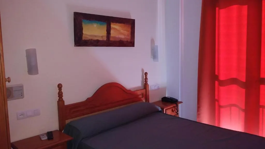 Hotel Apartamentos Playamaro