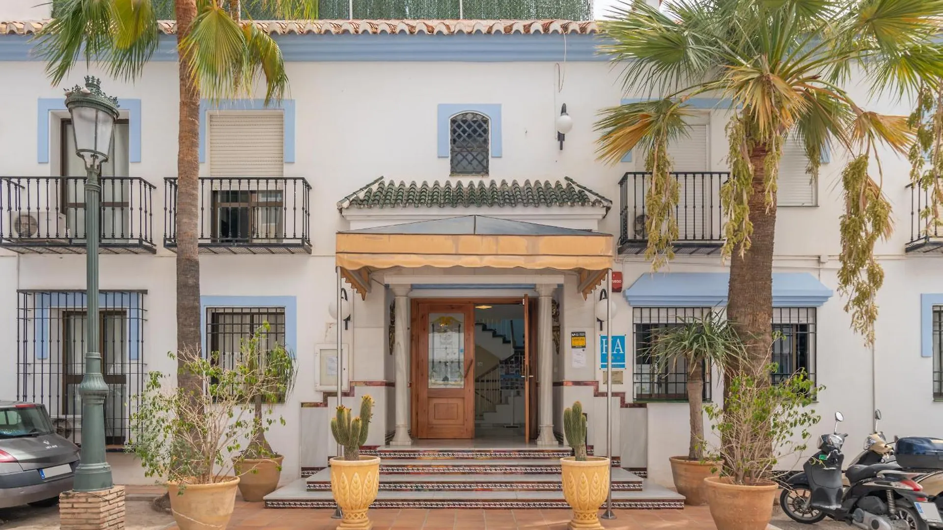 Apartamentos Playamaro Maro