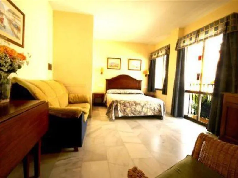 Apartamentos Playamaro