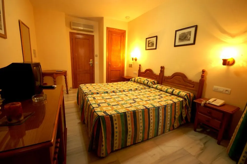 Hotel Apartamentos Playamaro
